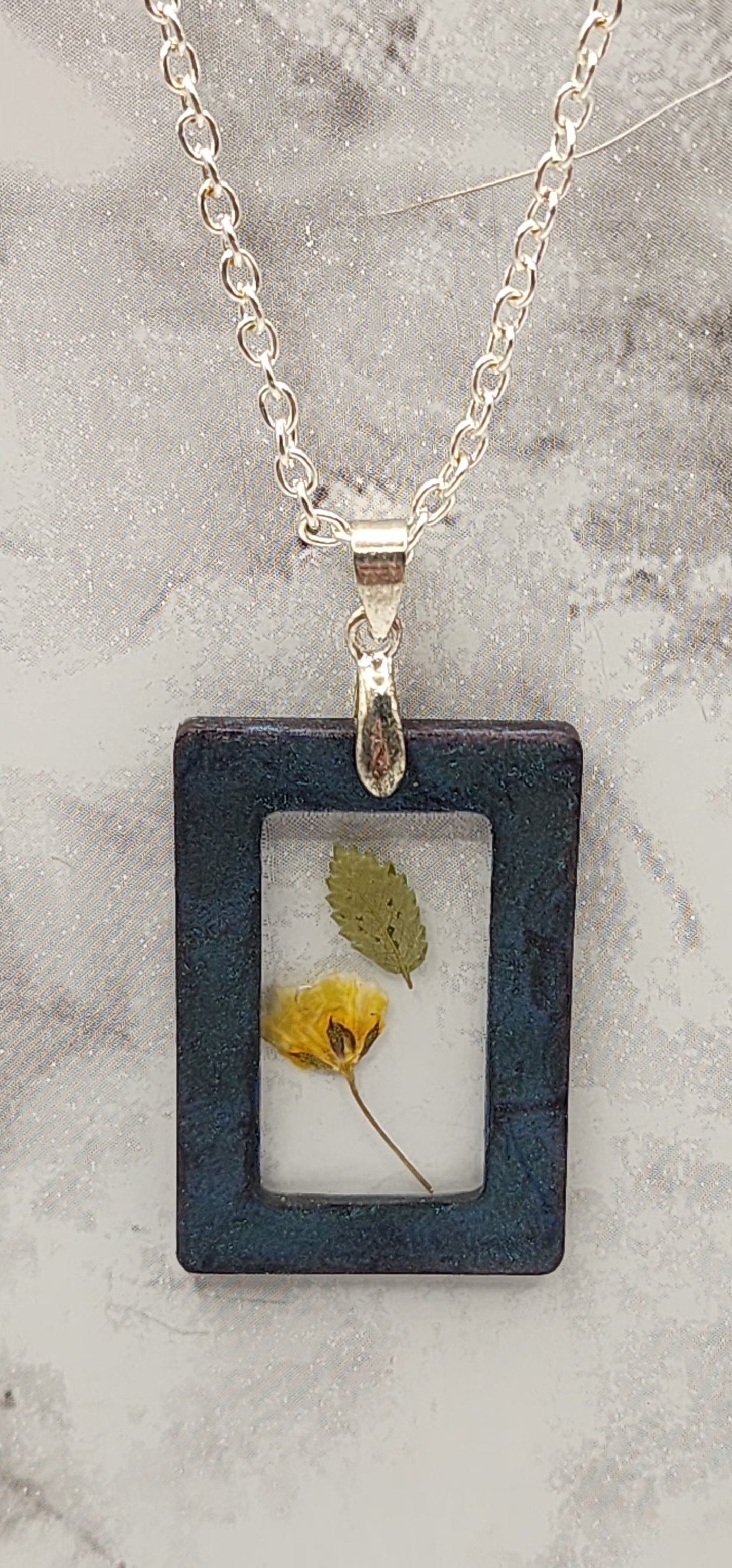 Dried Pressed Flower Resin Necklace