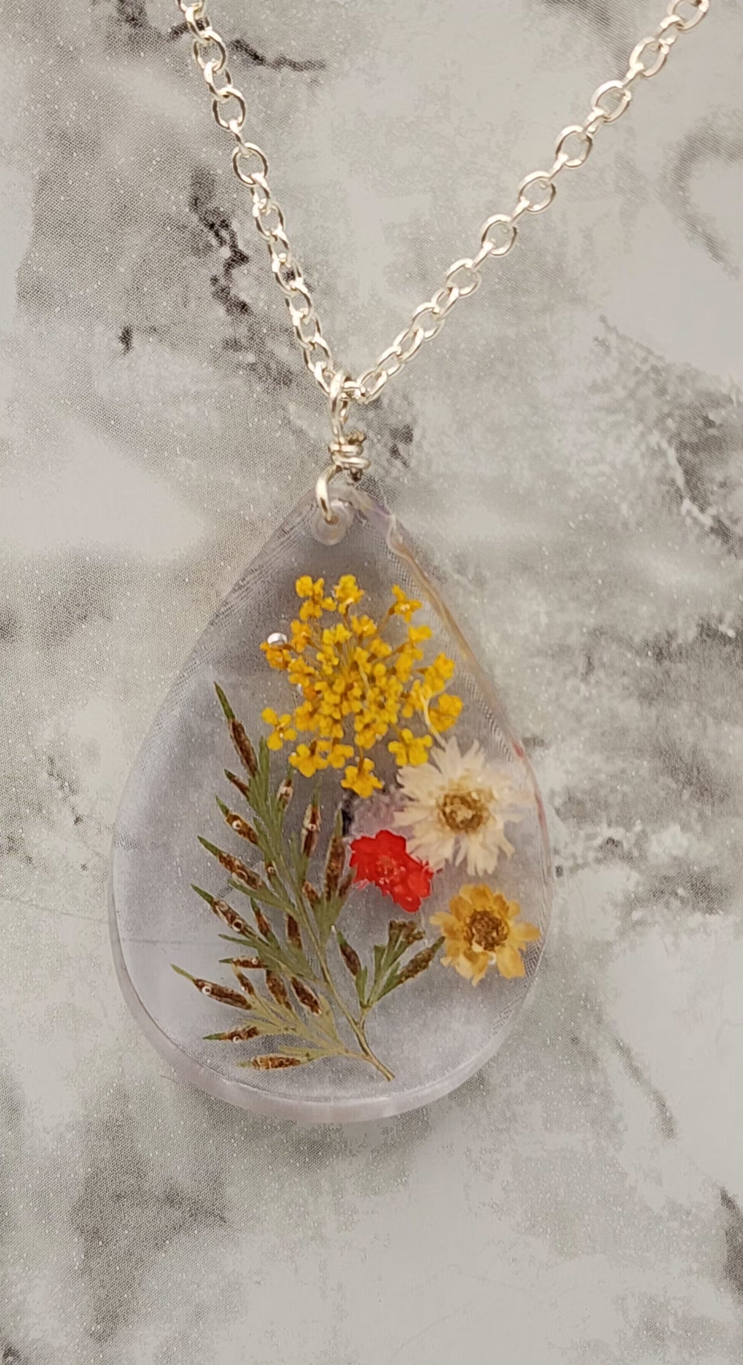 Dried Pressed Flower Teardrop Resin Necklace